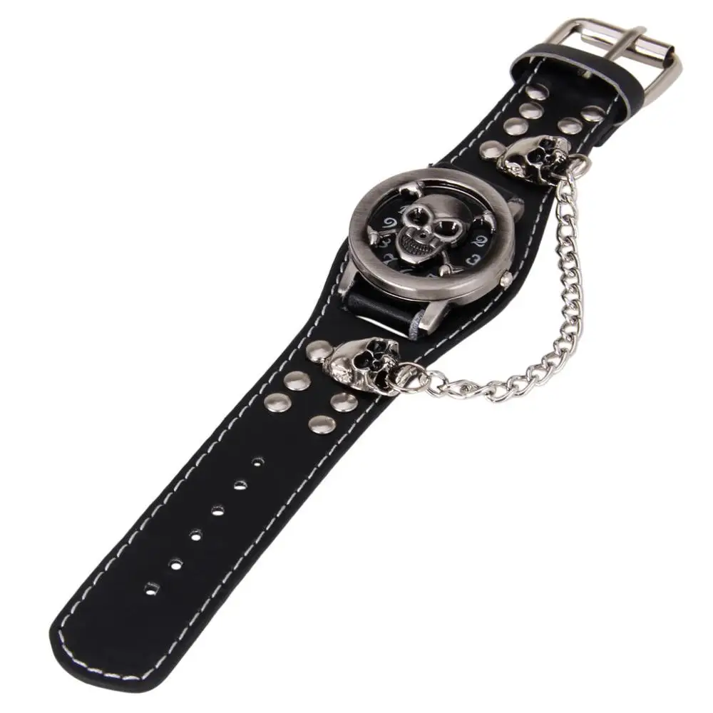 New Copper Unique Skull Quartz Punk Watches Luxury Style Heavy Metal Rivet Watch Tide Head Leather Pin Buckle Punk Watch New Copper Unique Skull Quartz Punk Watches Luxury Style Heavy Metal Rivet Watch Tide Head Leather Pin Buckle Punk Watch