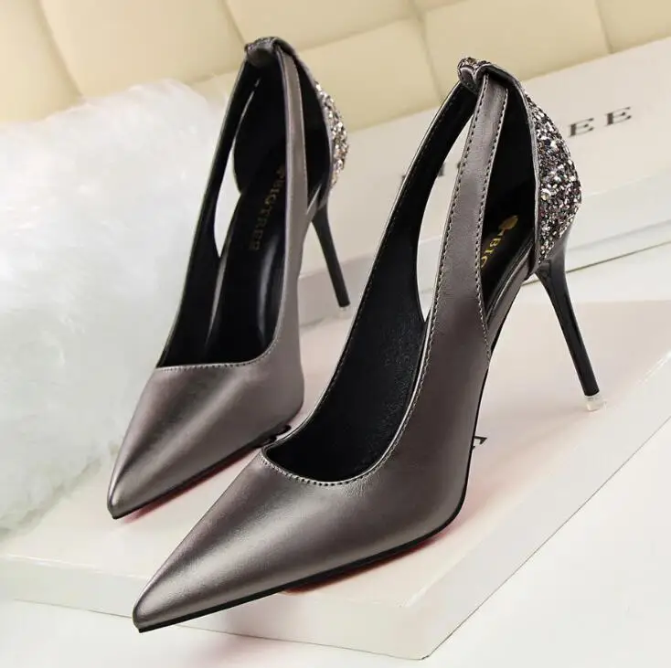 

Europe and the United States simple stiletto heels shallow mouth pointed sequins color matching thin nightclub sexy hollow shoes