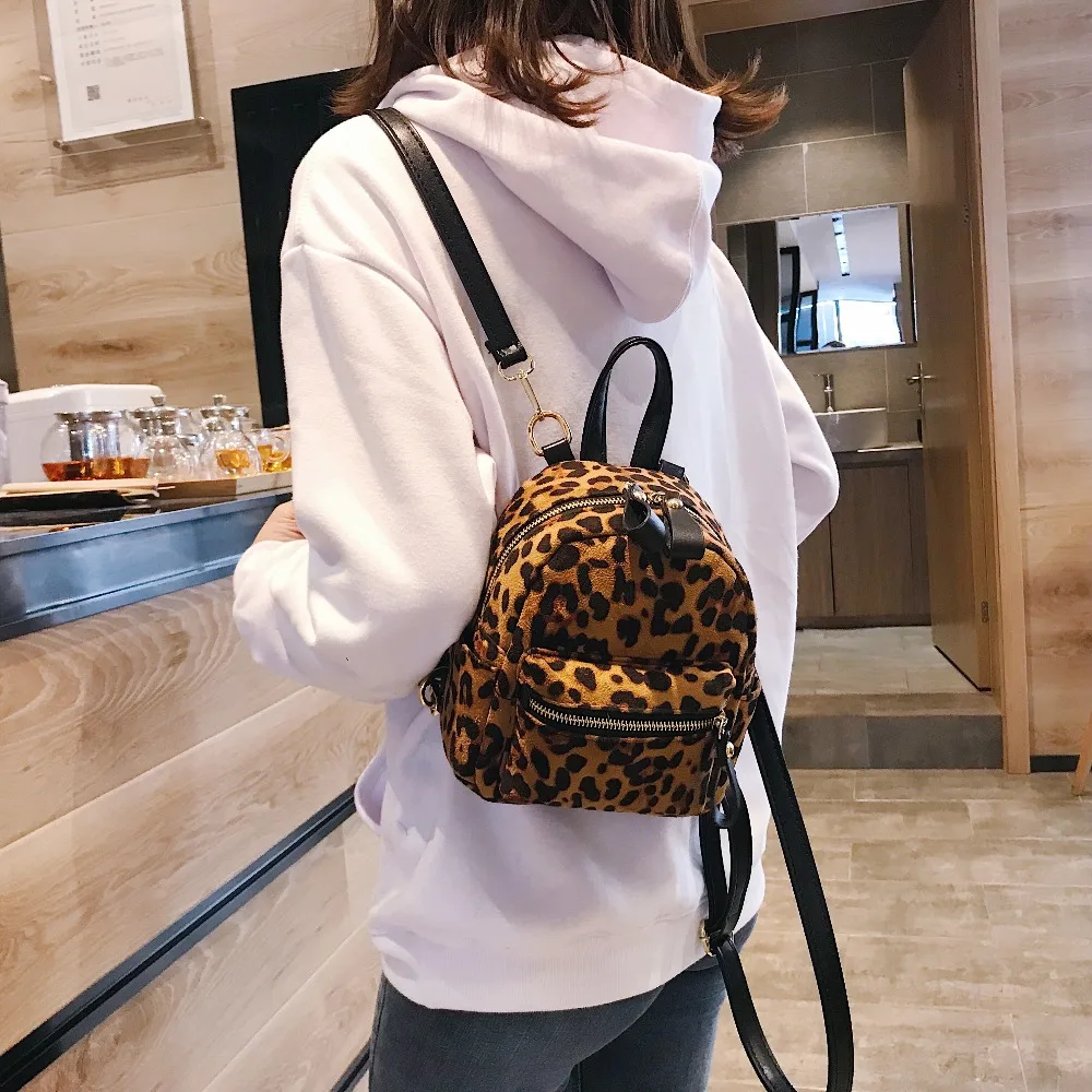 

Autumn And Winter 2018 New Leopard Backpack For Women Small Children Back Pack Lady Mini PU Leather Backpacks Kids Travel Bags