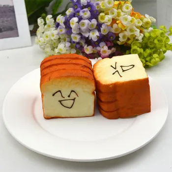 

Simulation Fake Bread Cute Kawaii Face Big Toast Slices Cake Shop Showcase Kitchen Decoration Model PU Material