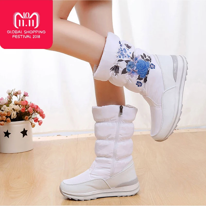 

2018 Women winter boots flat warm non-slip waterproof women snow boots platform winter shoes thicken fur for - 40 degrees