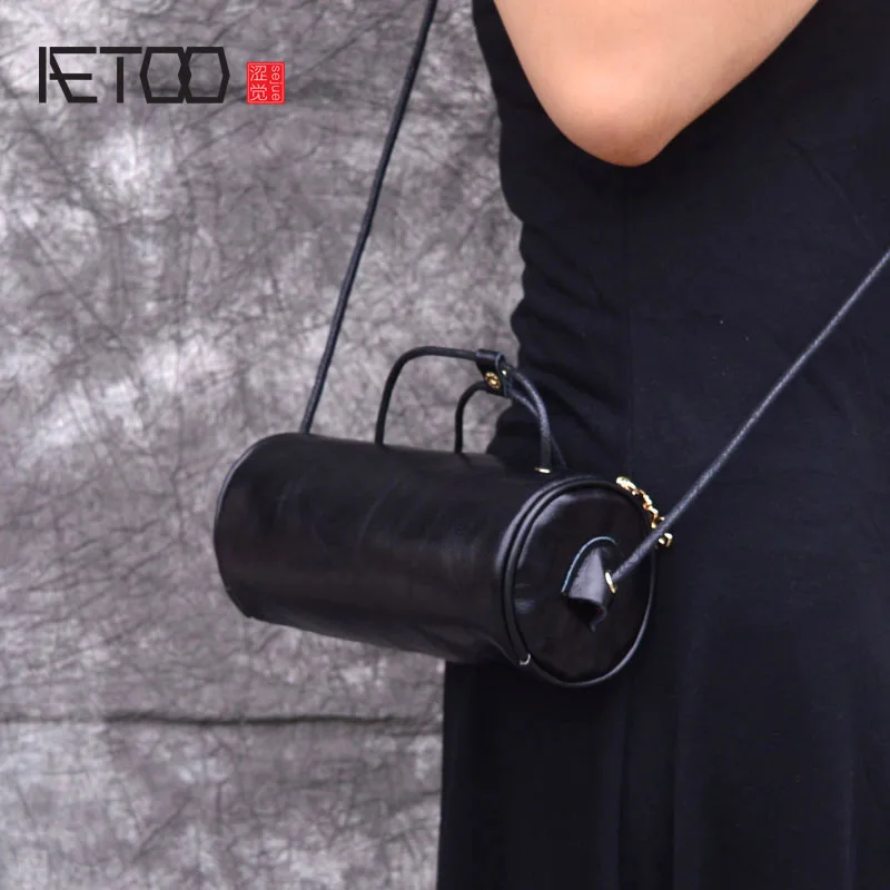 

AETOO Retro Barrel bag Leather Cowhide Bag Mini Bag Messenger Portable Handbags Cylindrical cylindrical bag