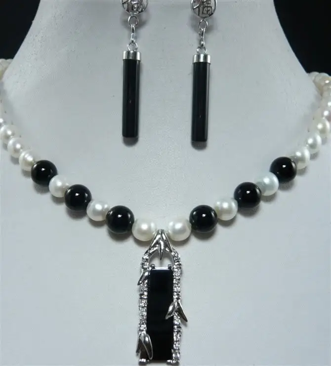 

7-8MM White Akoya Pearl +Black Agate Pendant Necklace Earring SetAAA 18K GP Plated gold Bridal wide watch wings queen JEWE