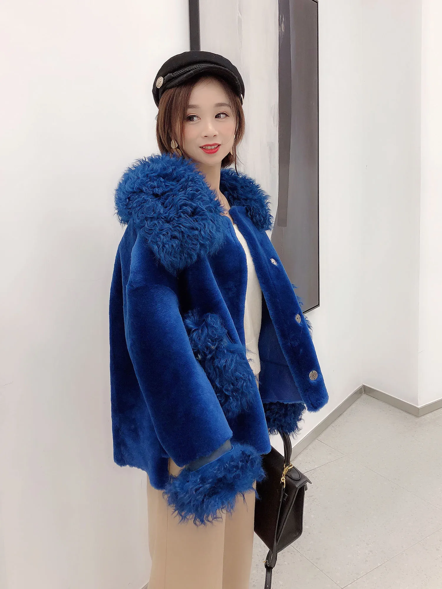 New Natural Pure Real Fur Coat Autumn Winter Jacket Women Clothes