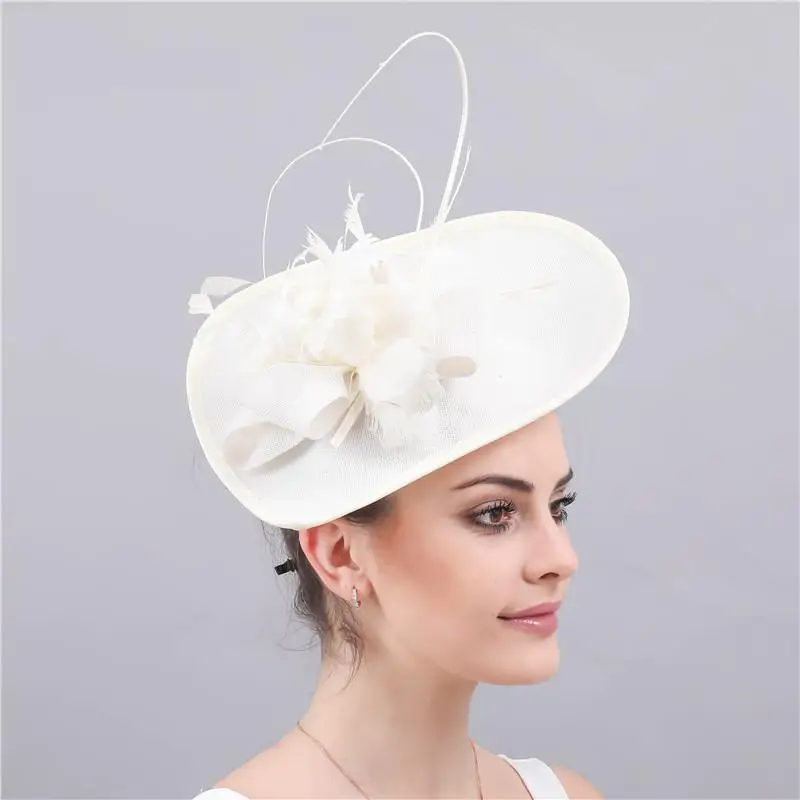 البريطانية الرجعية العروس غطاء الرأس الدانتيل الكتان شبكة ريشة القوس عقدة الزفاف القبعات الزفاف مأدبة الحصان سباق مهرجان نوبل سيدة القبعات