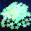 Autocollants étoiles lumineuses scintillantes dans la nuit, étiquette de 3cm, peinture fluorescente en PVC, pour chambre à coucher, canapé, chambre à coucher, 100 pièces/sac ► Photo 2/6