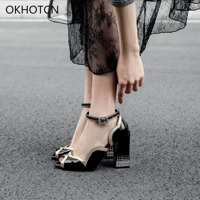 Toe Sandalen Peep Knöchel Farbe Leder Oberen Schuhe Frauen Fretwork Patent Hochzeit as Mixed Shiny Show Heels As Schnalle High Show Rüschen Frau 8wv6qPd