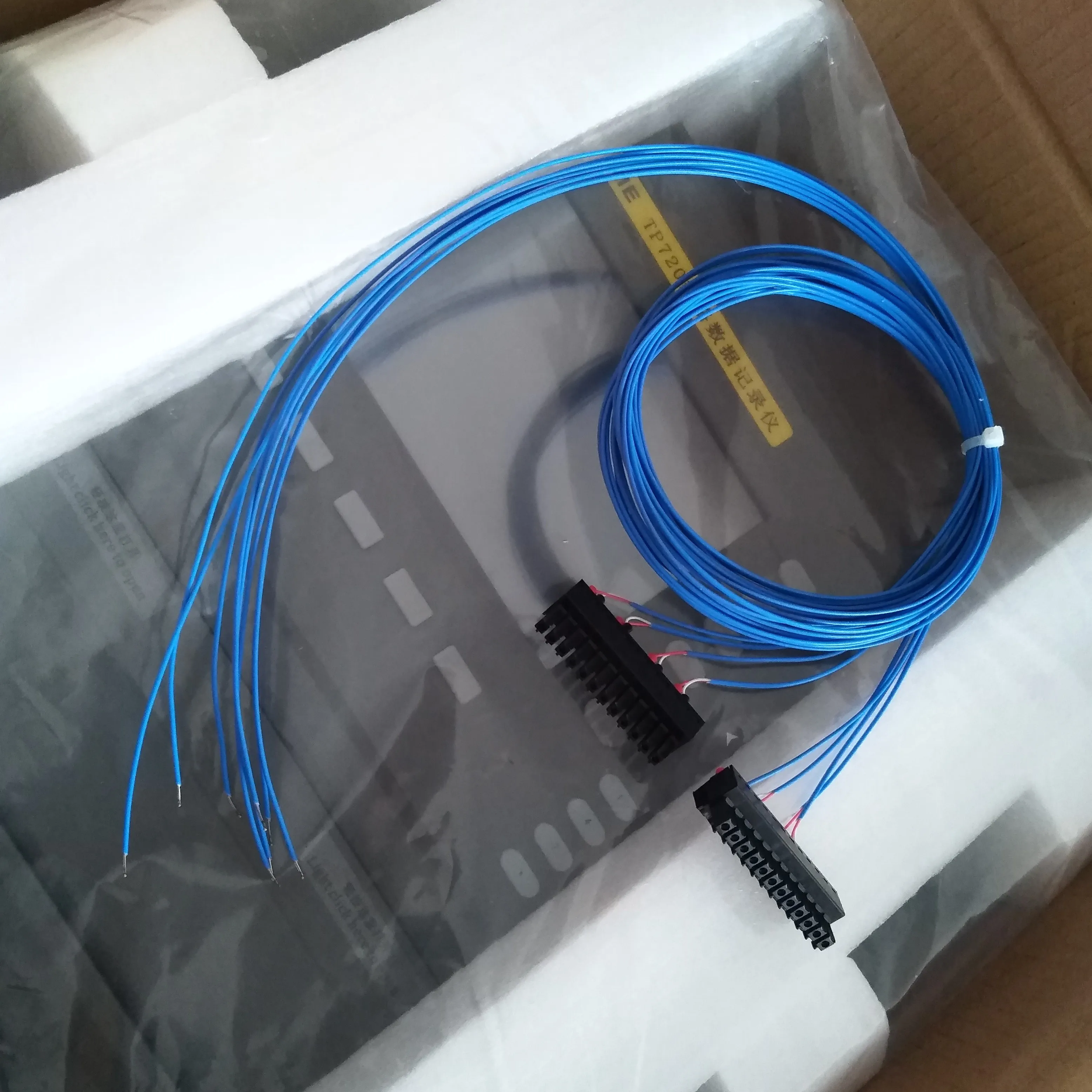 

TPT-08 Thermocouple Set for TP720 Multi-channel Temperature Paperless Recorder