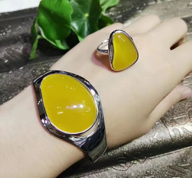 

Natural ice color chalcedony two sets of bracelet rings yellow and green two female models S925 silver mosaic gift to send mothe