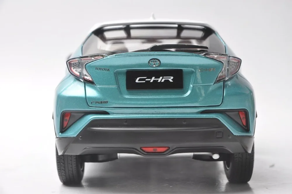 1:18 литая под давлением модель для Toyota C-HR зеленая и белая крыша игрушечная машинка миниатюрная Коллекция подарков CHR C HR