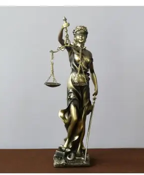 

Statue of the goddess of justice statue of justice court law firm balance decoration angel crafts sculpture statue