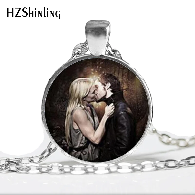 

2017 Captain Swan Necklace Once upon a time Jewelry white knights hookers swan hook necklace Glass Dome Pendant Necklace HZ1