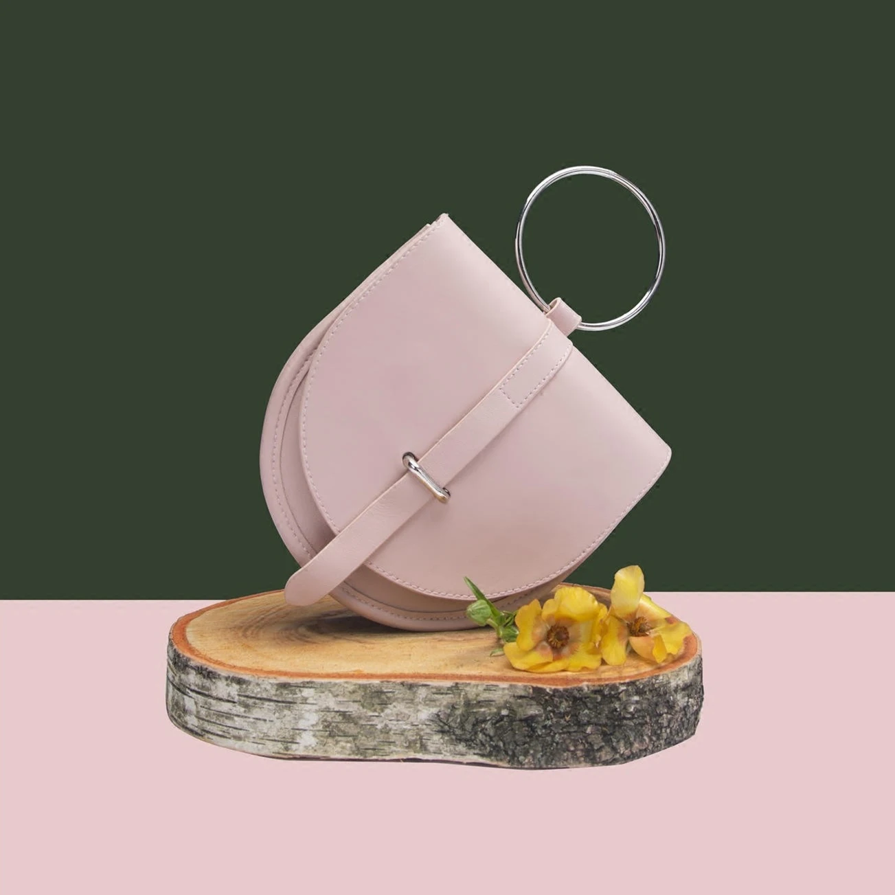

Handbag Designer Fashion Single Ring Beach Bag for Women Tote Bag on Sale Unique Simple Design PU Saddle Fashion Totes