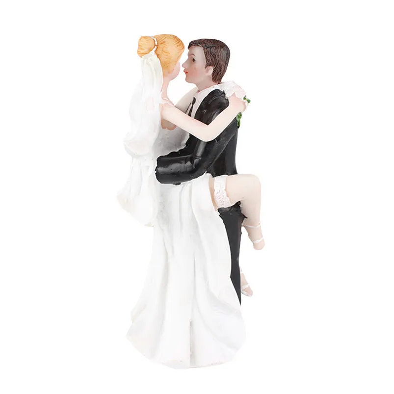 Funny Wedding Couple Cake Decoration Figurines Resin Home Decoration Ornaments Wedding Supplies Decoration Maison 40JY2807