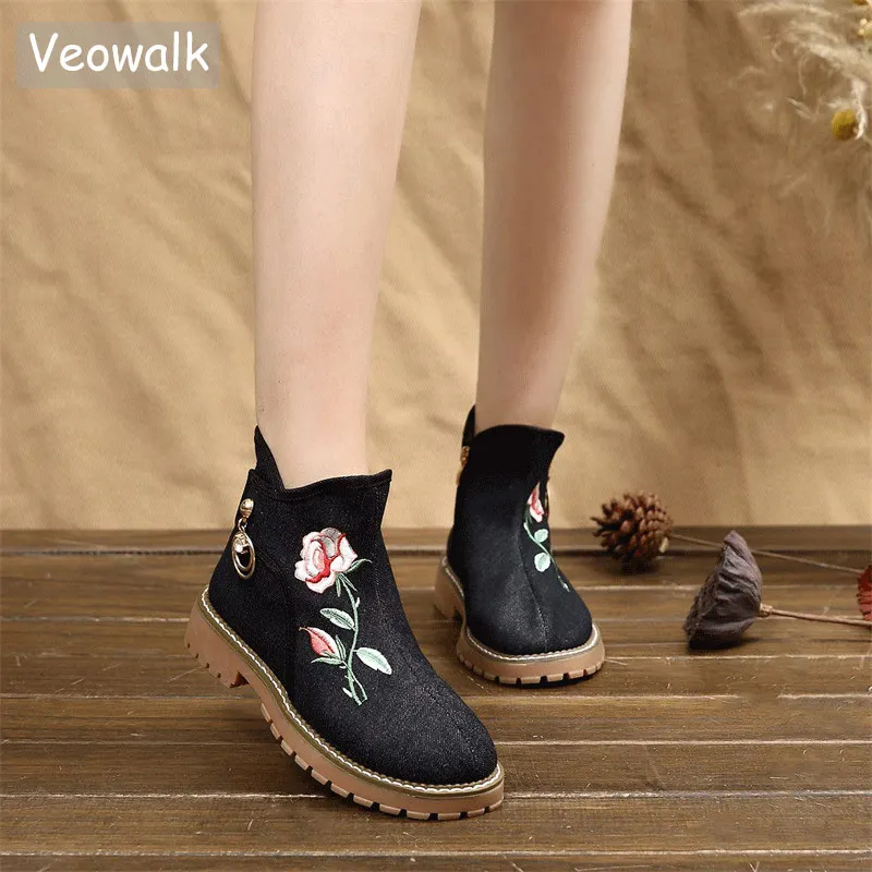 

Veowalk Metal Pendant Winter Women Denim Flat Short Ankle Boots Flower Embroidery Ladies Warm Lining Booties Shoes Non-Skid