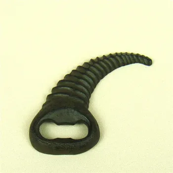 

Vintage Iron Art Goat Horn Model Wine Bottle Opener Decorative Metal Sheep Key Ring Drinkware and Barware Craft Accessories
