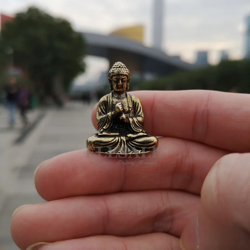 Мини Портативная винтажная латунная статуя Будды карманная Сидящая фигурка Будды скульптура домашний офисный стол декоративная игрушка с орнаментом подарок