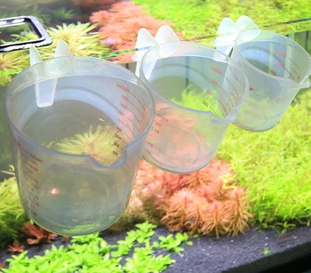 

Aquarium Measuring cup 250ml 500ml 1000ml plastic fish isolate box water change cup plastic measure cup