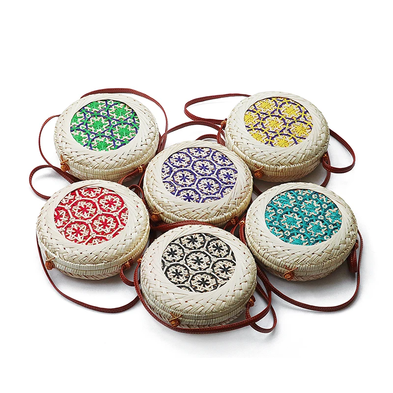 

Female Bamboo hand Bags Bohemian Beach Shoulder Bags Lady Vintage rattan handbag Hollow Handmade Woven Crossbody bag