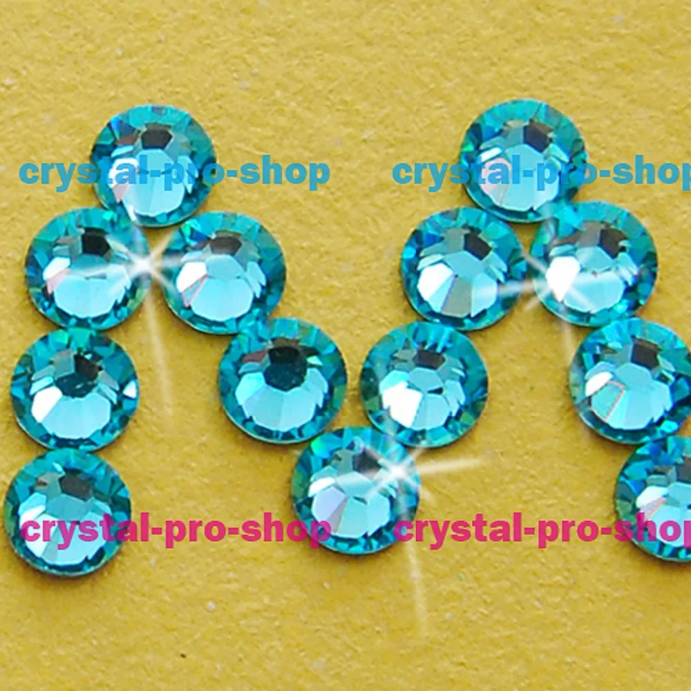 

Swarovski Elements Light Turquoise (263) ( No Hotfix / Hotfix ) Iron On ( ss5 - ss34 ) ( 1mm - 7mm ) Flatback Rhinestone