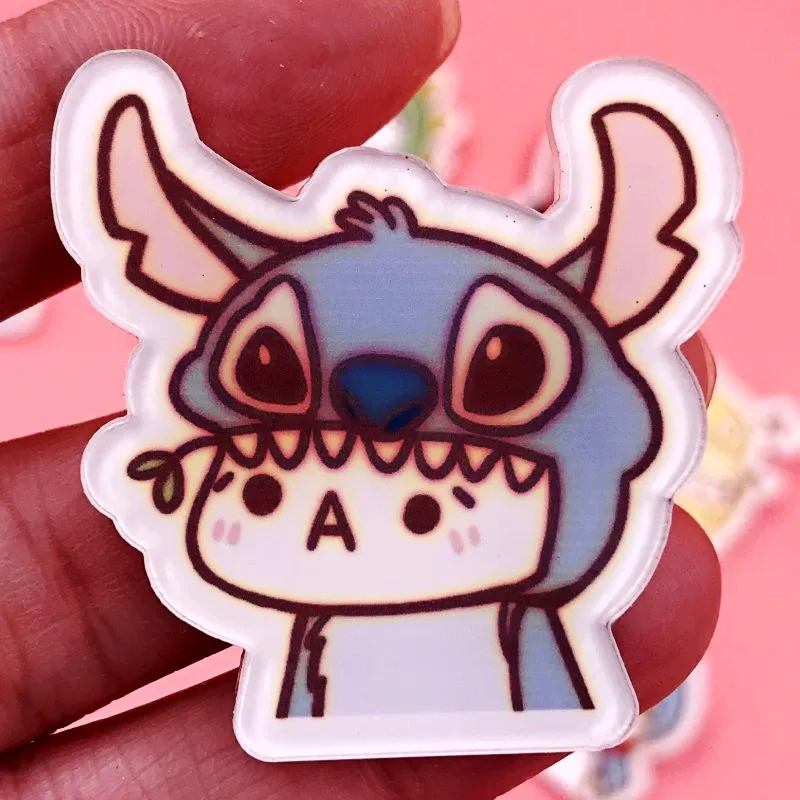 

Free shipping 1PCS Spider man stitch Totoro Cat Pikachu Dogs Cool Cartoon Badges Acrylic Pins Brooch Diy Backpack Bags stickers