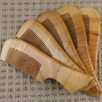 

250 PCS Customized Hair Comb Engraved Your Logo Natural Peach Wood Wooden Combs Anti-Static Beard Comb Pocket Comb 19.0*5.5*1.3
