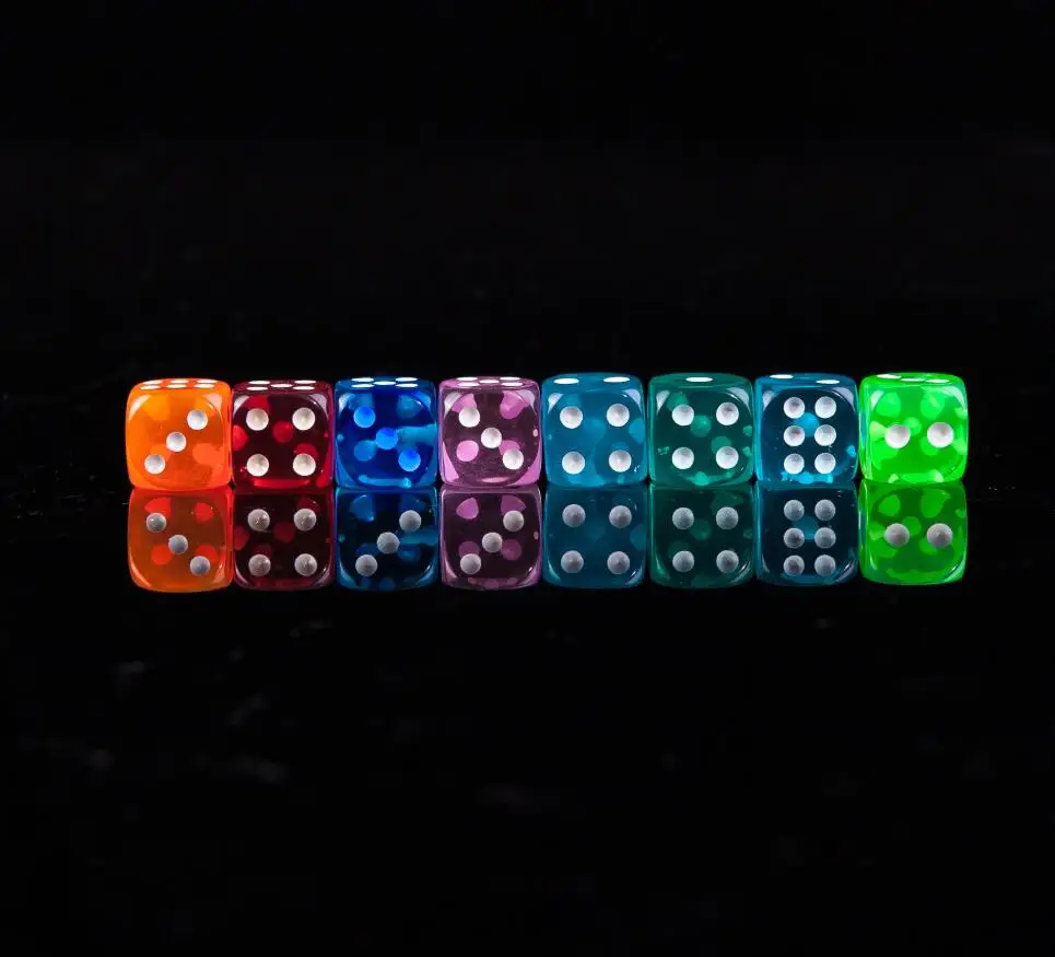 

10pcs 14mm Clear Colorful Dice Transparent Dices for Board Game Bar Cambling Playing Game Club Party Accessories
