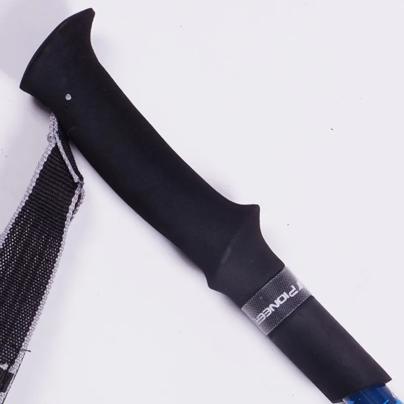 Pioneer-Carbon-folding-walking-sticks-2016-Ultra-light-Adjustable-Camping-Hiking-Walking-Alpenstock-poles-bastones-Trekking (2)