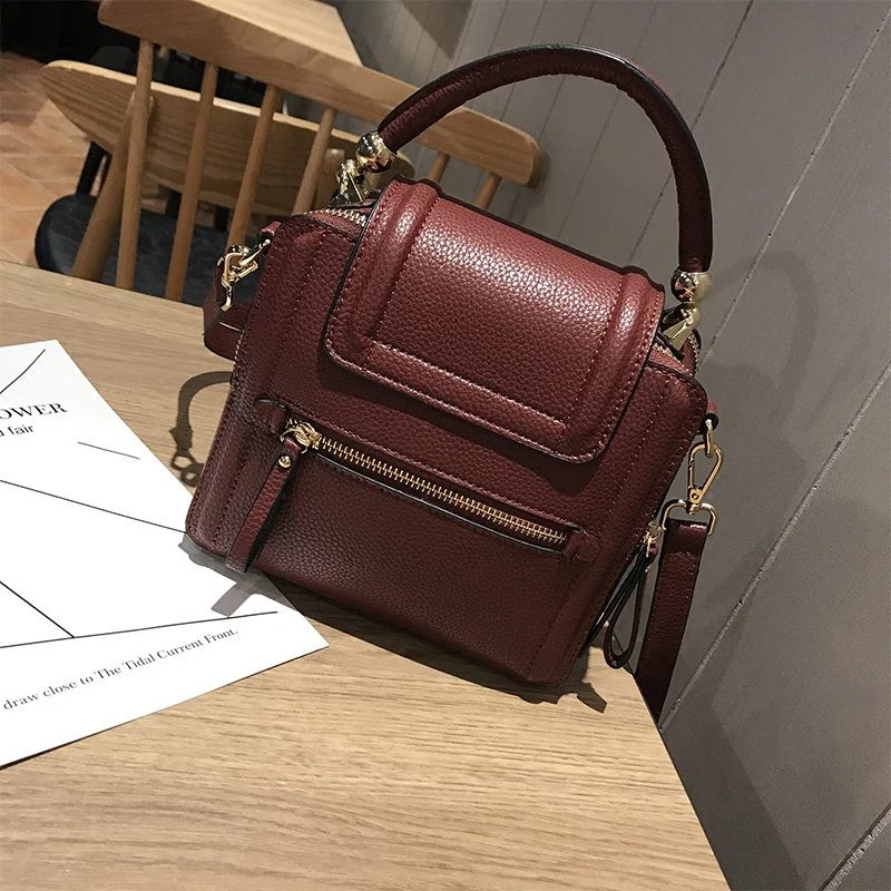 Novelty and exquisite small and exquisite Genuine Leather bags famous brands women handbags zip fasteners women messenger bags