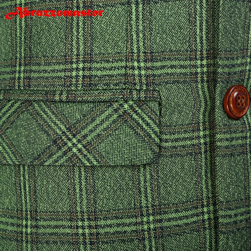 11 (9)