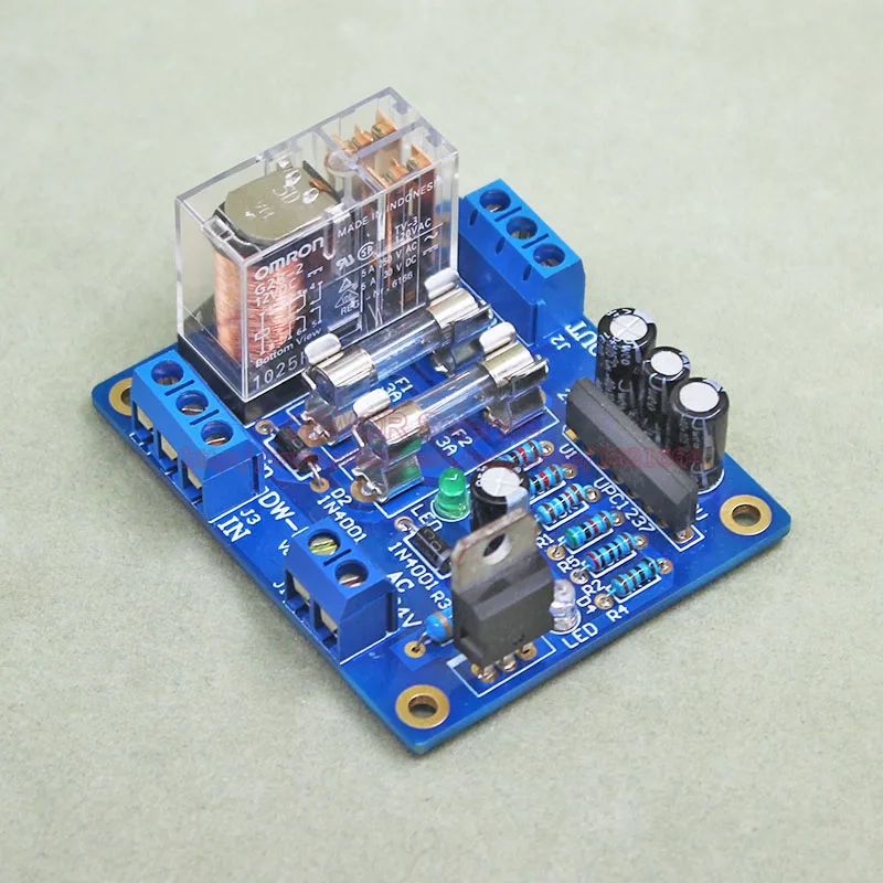 

1pcs/lot DW-BH01 50Watts to 300 Watts Power Amplifier Speaker protection board Module Power on Delay Protection