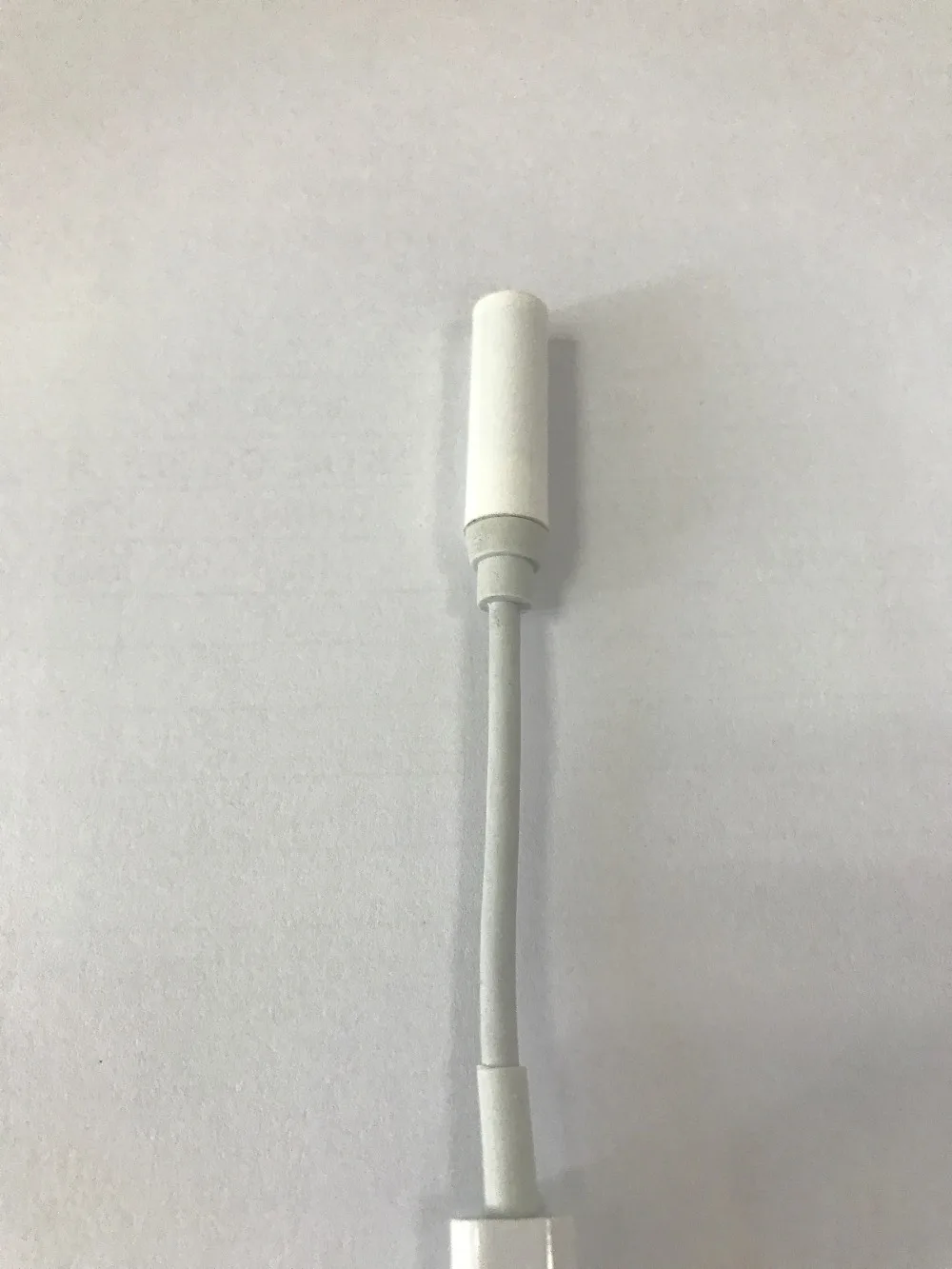 

10pcs/lot For ip 7 8 plus X charging cable adapter For lightnin jack to headphone 3.5mm jack AUX cable with Retail box