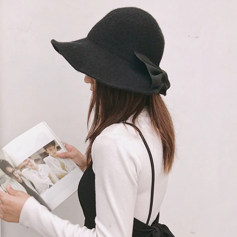 HT1953, Женская шерстяная шапка с широкими полями, новая осенне-зимняя женская шапка в Корейском стиле, женская вязаная шапочка, высокое качество, черная шапка с бантом