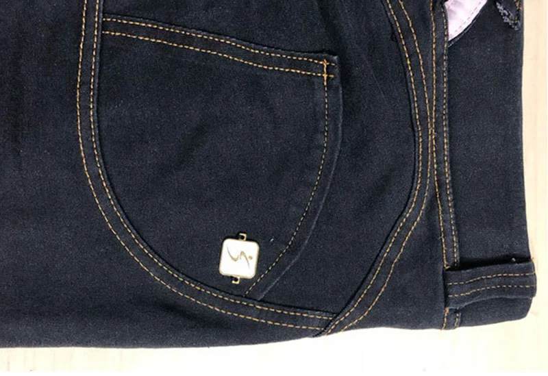 Новые модные женские джинсы с низкой талией, эластичные джинсы, сексуальные женские джинсы на весну и лето, джинсы-карандаш с пуш-ап эффектом, узкие брюки с пуговицами на молнии