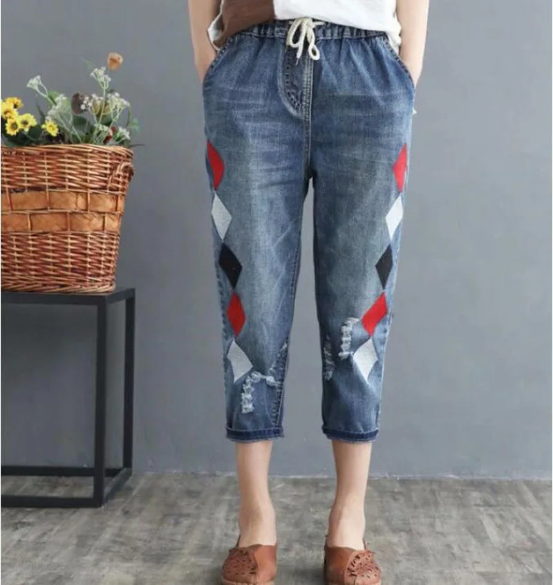 

Casual High Waist Jeans Mujer Loose Ripped Denim Trouser Women Calf-Length Literary Plus Size Argyle Embroidery Harem Pants 2019