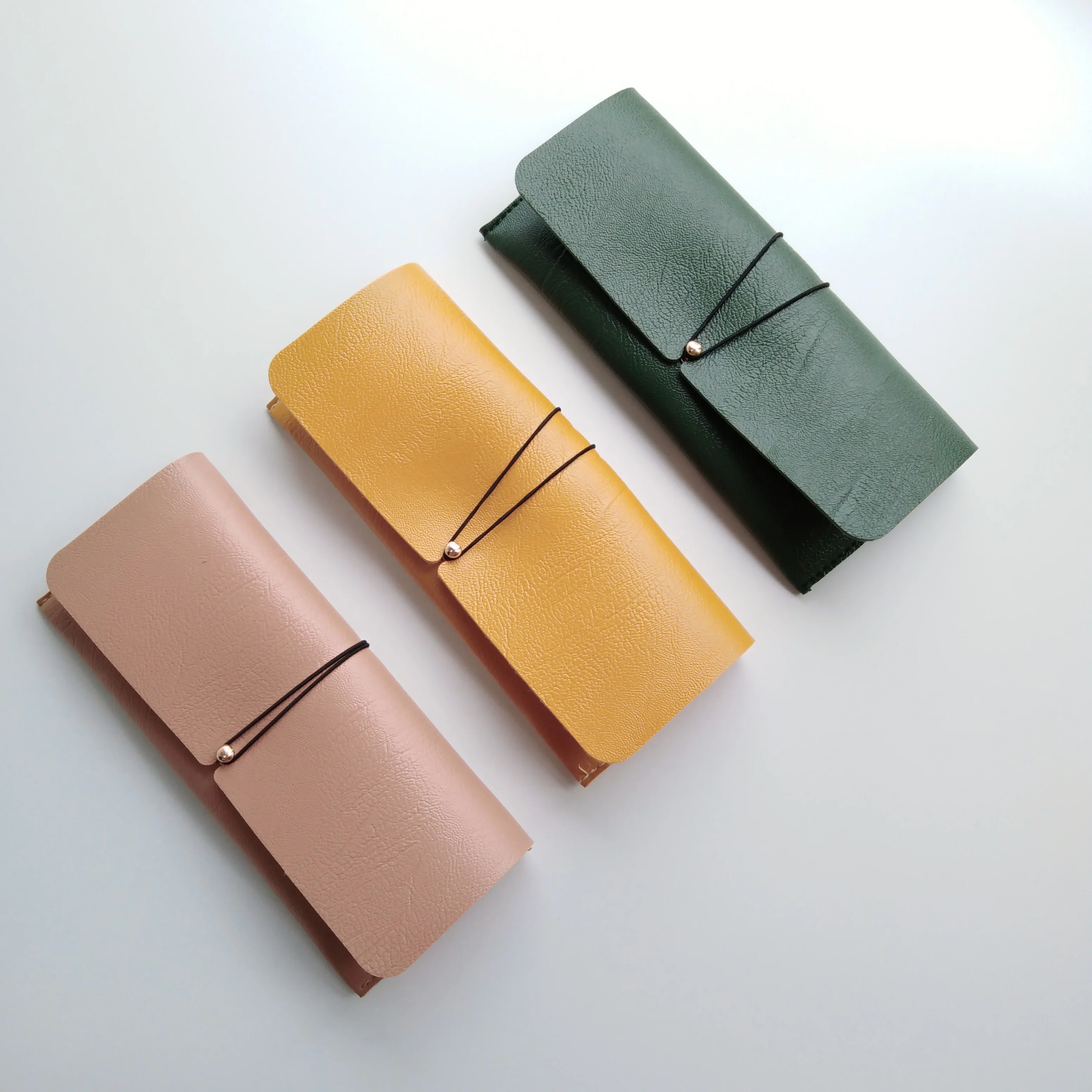 

100% handcrafted simple design PU leather oversize sunglass soft pouch with velvet lining slip-in case spectacle case box