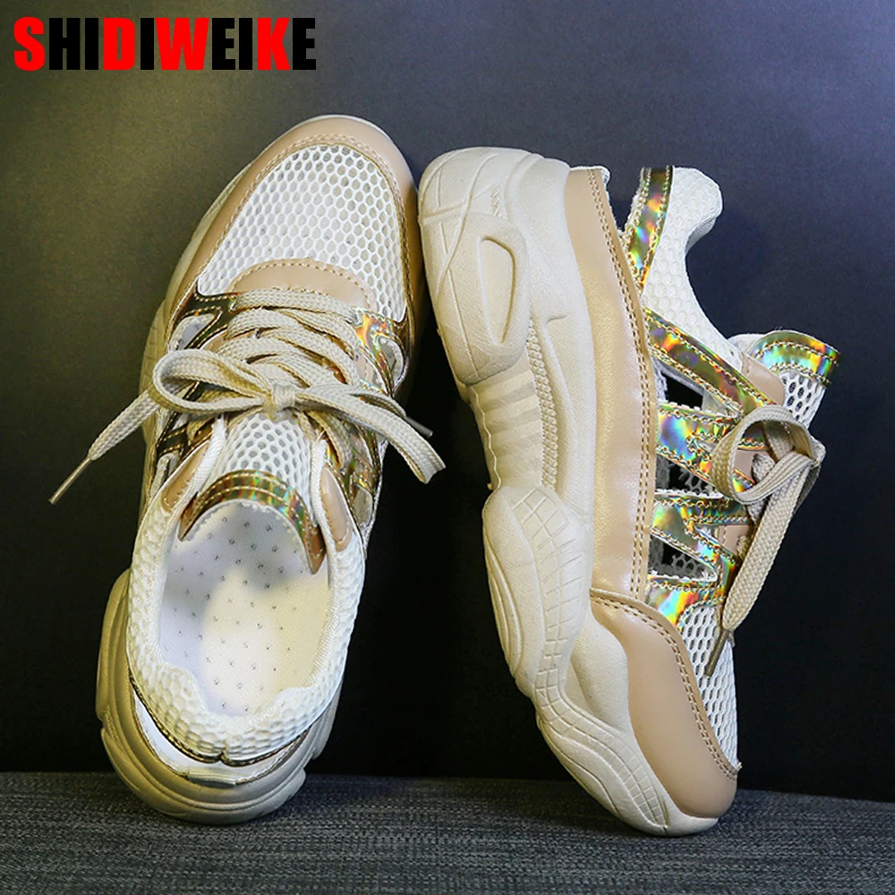 

2019 Women Silver gold beigeCheap Sneakers Woman Platform Breathable Wave Sports Triple-S Walking Shoes Girls f654
