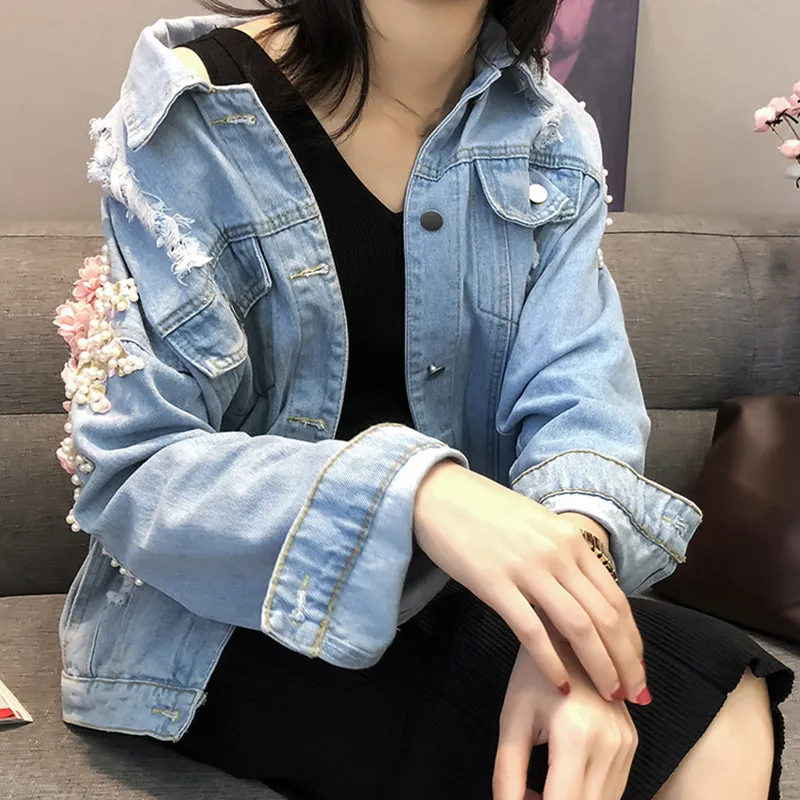 

2019 Spring Women Embroidery Flowers Long Sleeve Denim Jacket Women's Fashion Turn Down Collar Jeans Coat Outwear