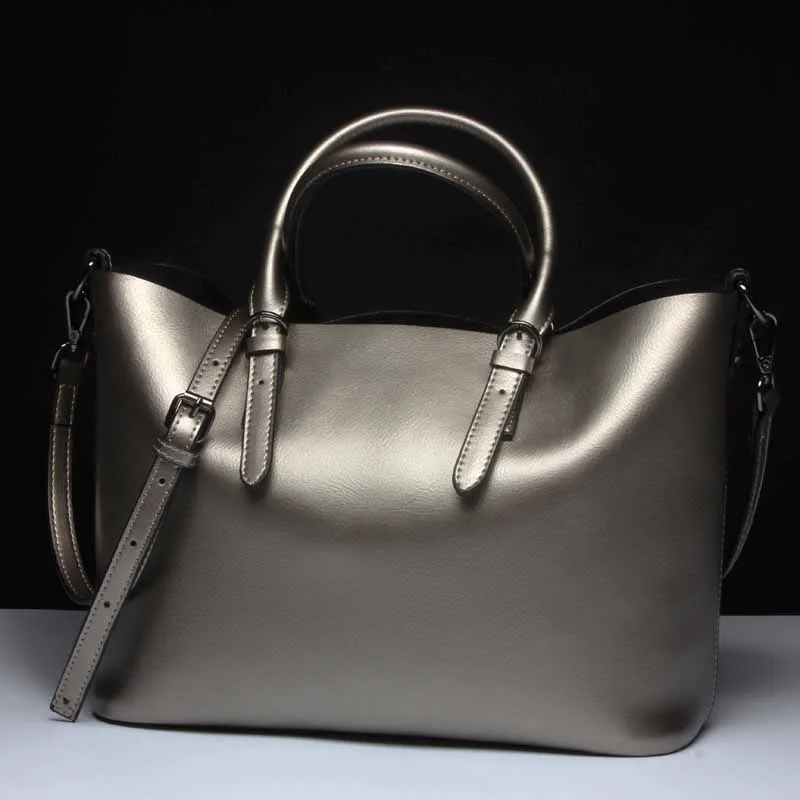 Silver Genuine Leather Shoulder Bags for women 2018 High Quality Luxury Handbags Messenger Bag Big Tote Ladies Hand Bags bolsas Silver Genuine Leather Shoulder Bags for women 2018 High Quality Luxury Handbags Messenger Bag Big Tote Ladies Hand Bags bolsas