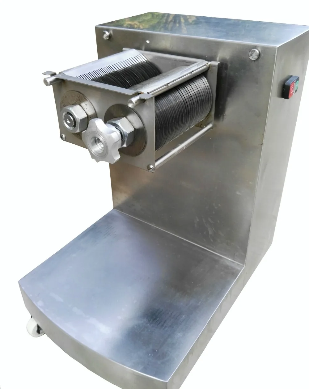 Нарезанная машина для резки мяса Высокоэффективная толщина резки 2-40 мм Регулируемая мясорубка машина