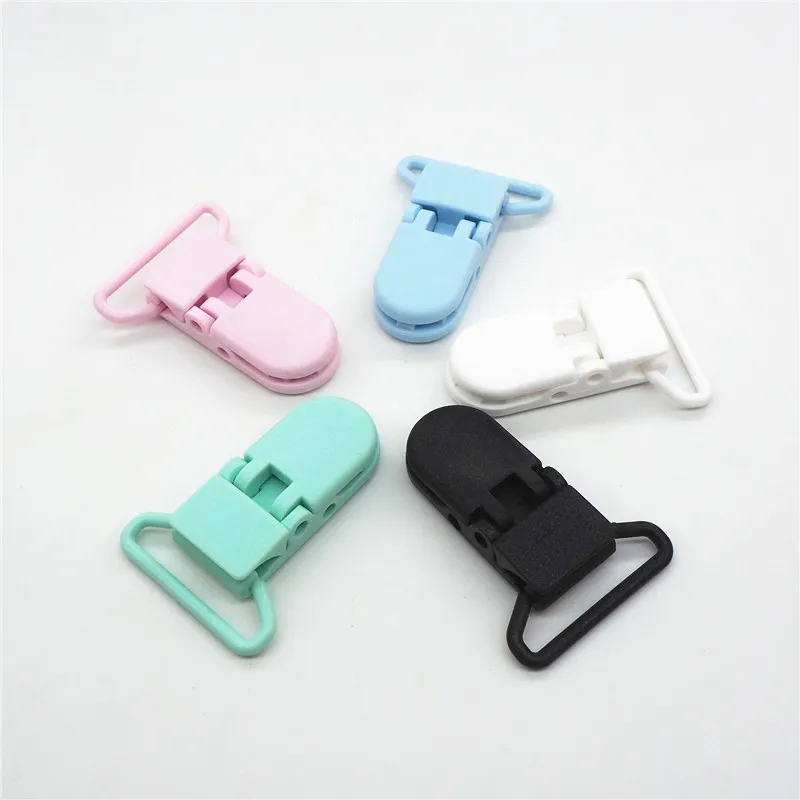 

Chenkai 50pcs Hot D shape 2.5cm Kam Plastic Pacifier Clips DIY Baby Suspender Dummy Soother Chain Holder Clips for 25mm ribbon