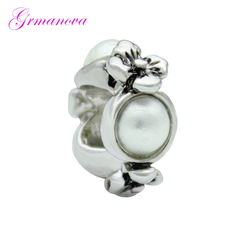 

12 шт. Бесплатная доставка, белый цветок из искусственного жемчуга, европейские Шарм-бусины, Женский Классический Поп-амулет, подходит для браслета Pandora, Женский DIY