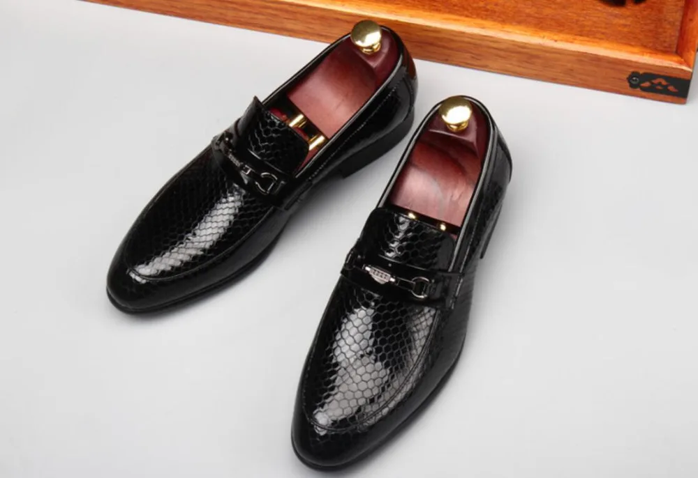

Black Man Fashion Real Leather Oxfords 2018 Wedding Men Buckles Spring Autumn Party Prom Formal Business Oxfords Sapatos