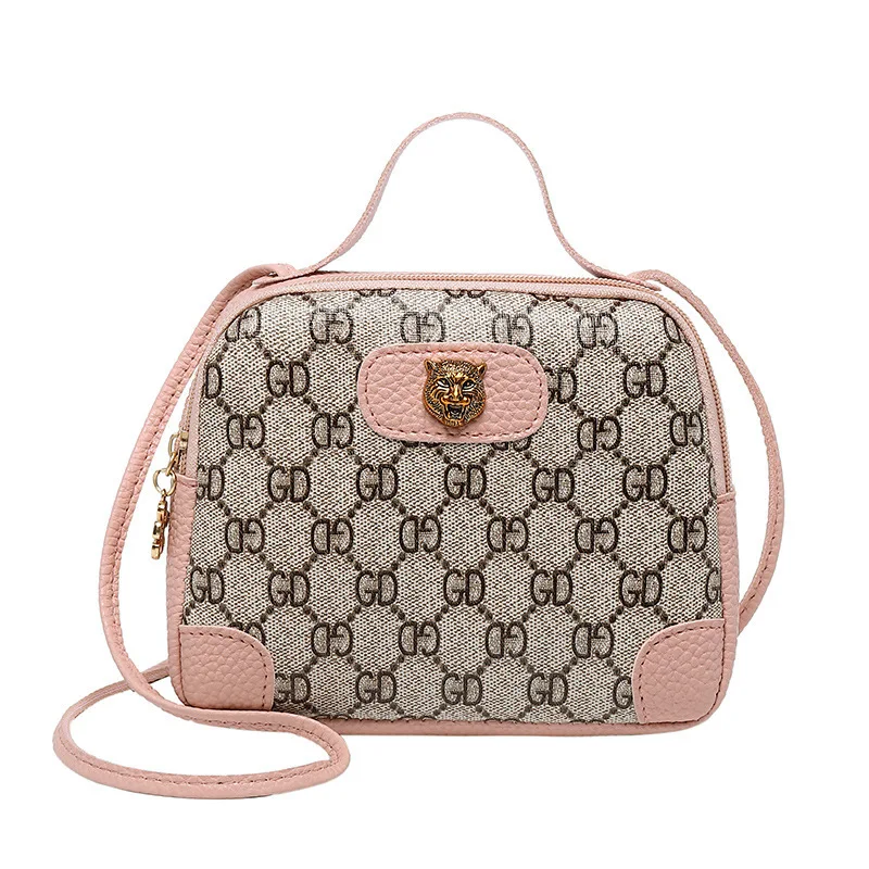 

2019 New Handbag Personality Printing Hit Color Shell Package Leisure Time Joker Single Shoulder Messenger Woman Package B379