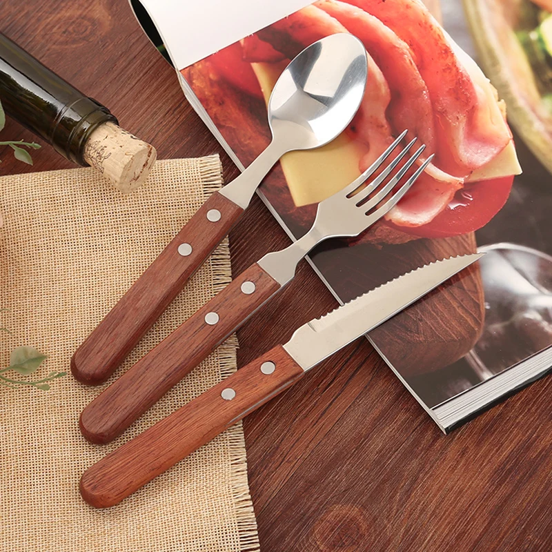 CREATIVE DINNERWARE SET  (3)