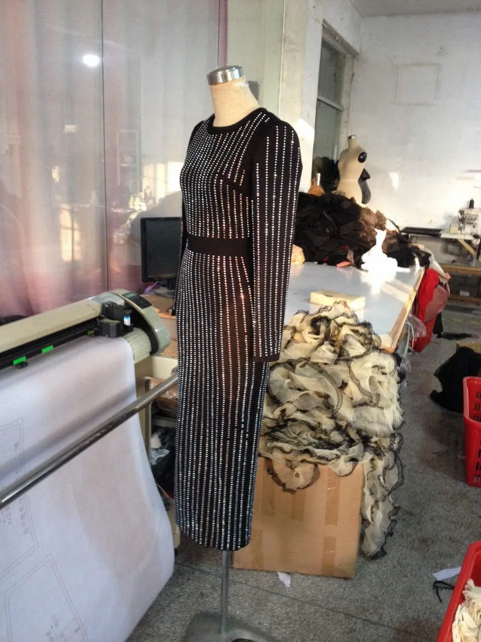 2015-new-arrival-top-quality-black-long-sleeve-crystal-Bandage-Ladies-Bandage-Dress-wholesale-and-dropshipping (1).jpg
