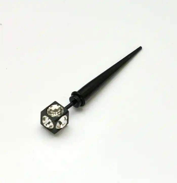 6mm Black Square Long Cone Anium Stud Boys Male Stainless Steel Anium Stud Boys Male Stainless Steel