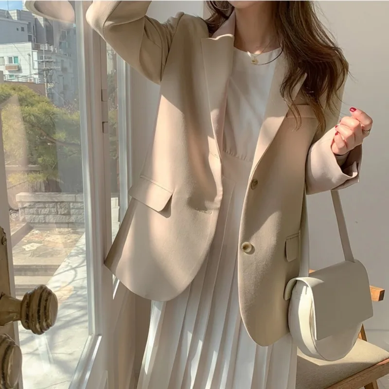 

Blazers Notched Single Breasted Solid Full Regular Pockets