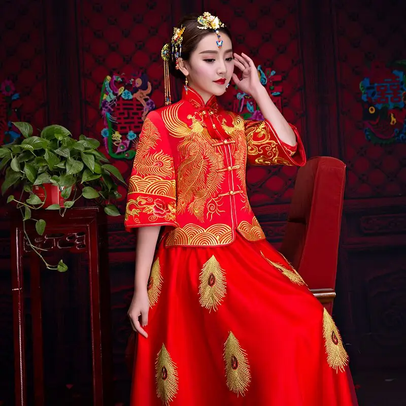 Традиционная свадьба Cheongsam Восточный Азиатский невесты красота китайское платье Для женщин Красный цветочные длинным рукавом Вышивка