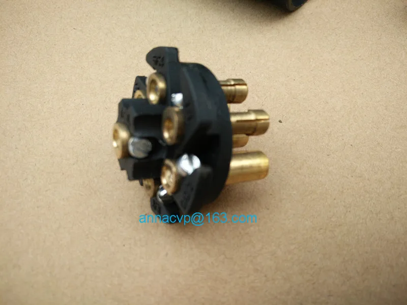 7 pin large round male trailer connector plug 4